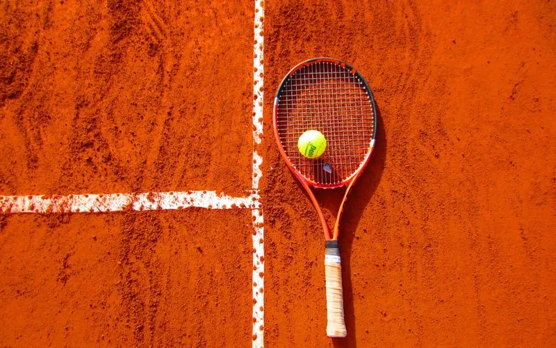 Sports shop with equipment variants and POS managed by Vendra ERP